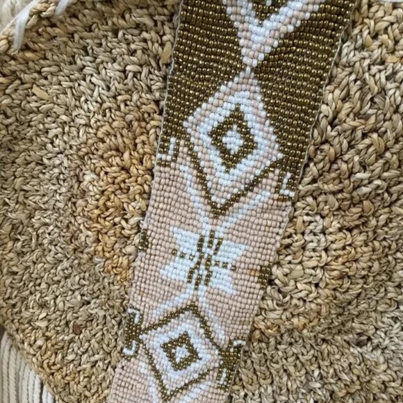 STUNNING ALEX MAX BOHO FRINGE ROUND CROSSBODY BAG - BEADED AZTEC DESIGN - BNWOT - Picture 2 of 8